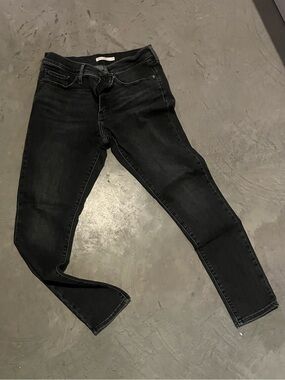 Levi's Women's Black Stretch Skinny Jeans